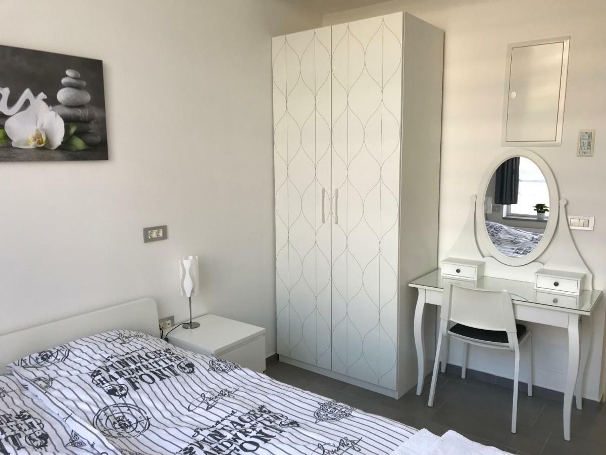 Viktor Apartamento Liubliana Exterior foto