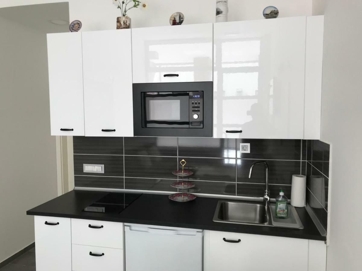 Viktor Apartamento Liubliana Exterior foto