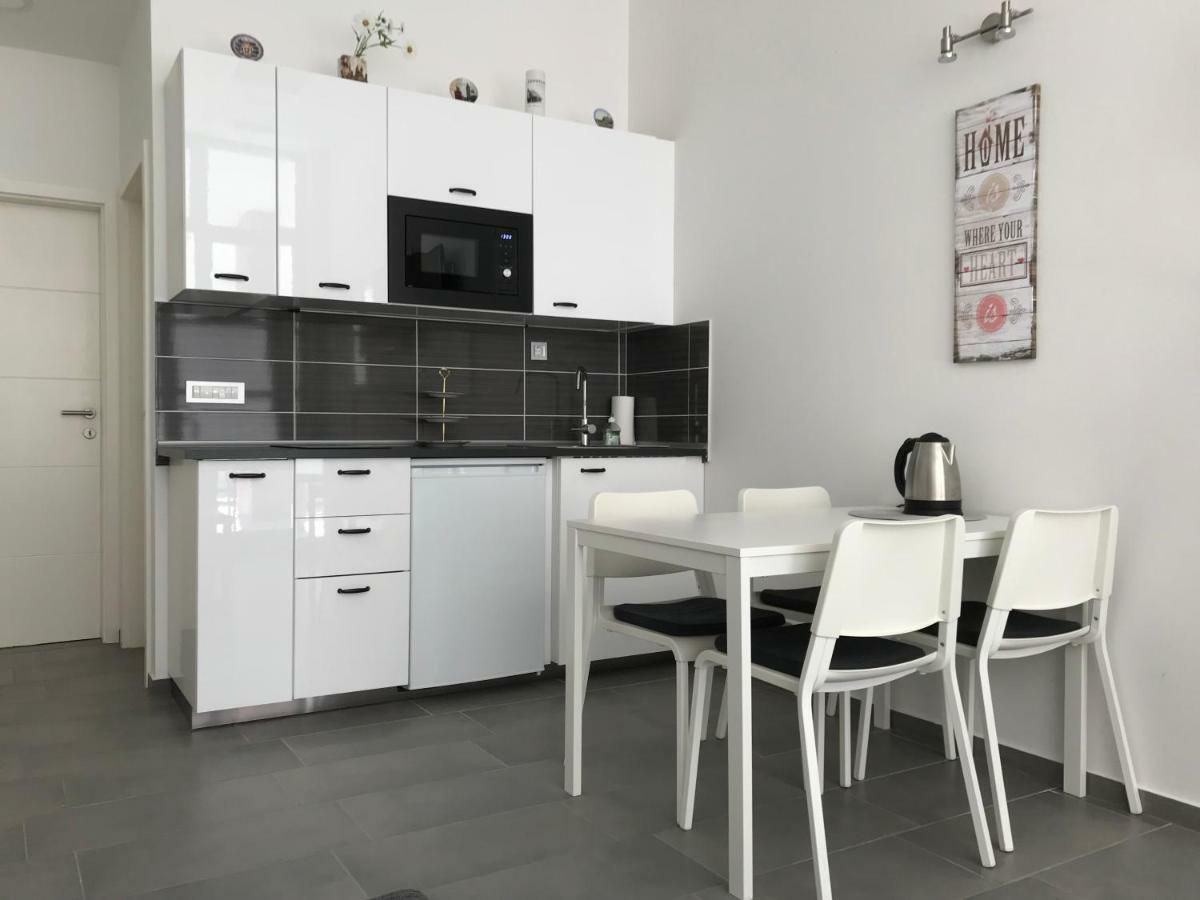 Viktor Apartamento Liubliana Exterior foto